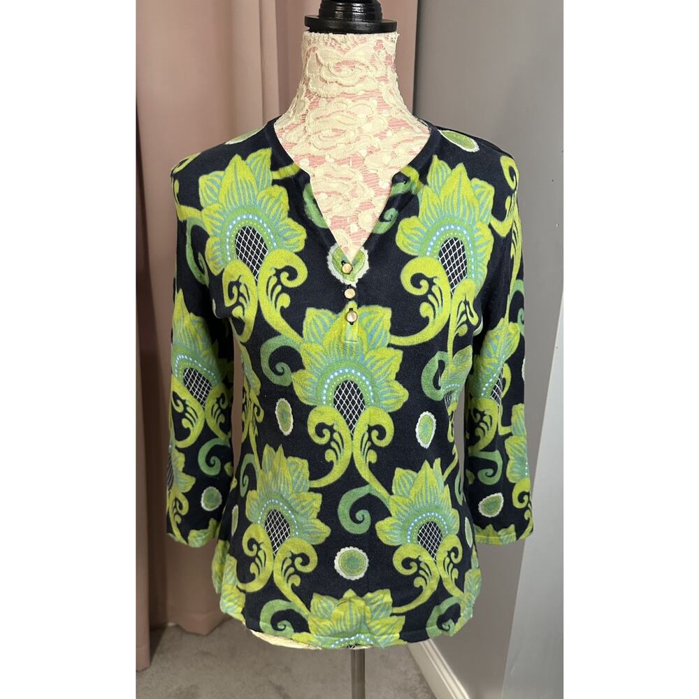 VGUC J. McLaughlin Henley Sweater Sz M Navy Lime Green Print Lightweight READ